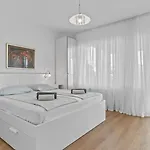 Petrinic-sea View & Pool By Guide Appartement *