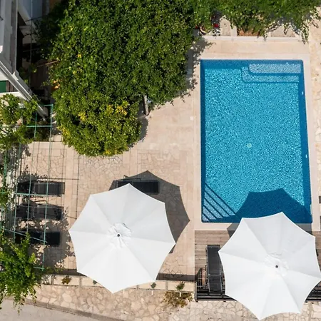 Apartment Petrinic-sea View & Pool By Guide Pula