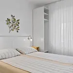 Petrinic-sea View & Pool By Guide 풀라
